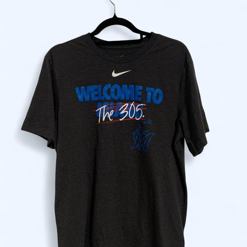 The Nike Tee Miami Marlins Size Large